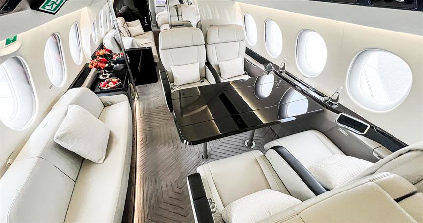 Falcon 8x